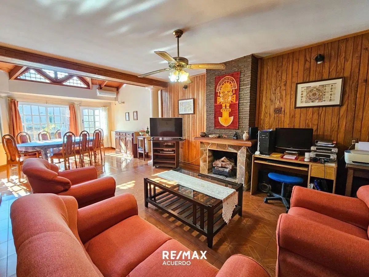 VENTA CASA CENTRICA 3 DORMI, SAN NICOLAS 2