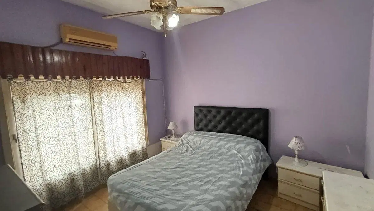 Venta Casa de 3 habitaciones + dpto. independiente 3
