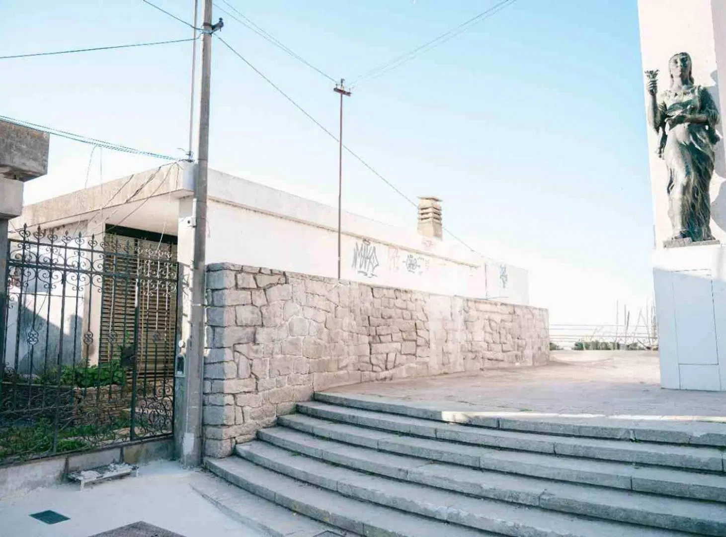 VENTA CASA 3 DORMITORIOS FRENTE AL RIO SAN NICOLAS 2