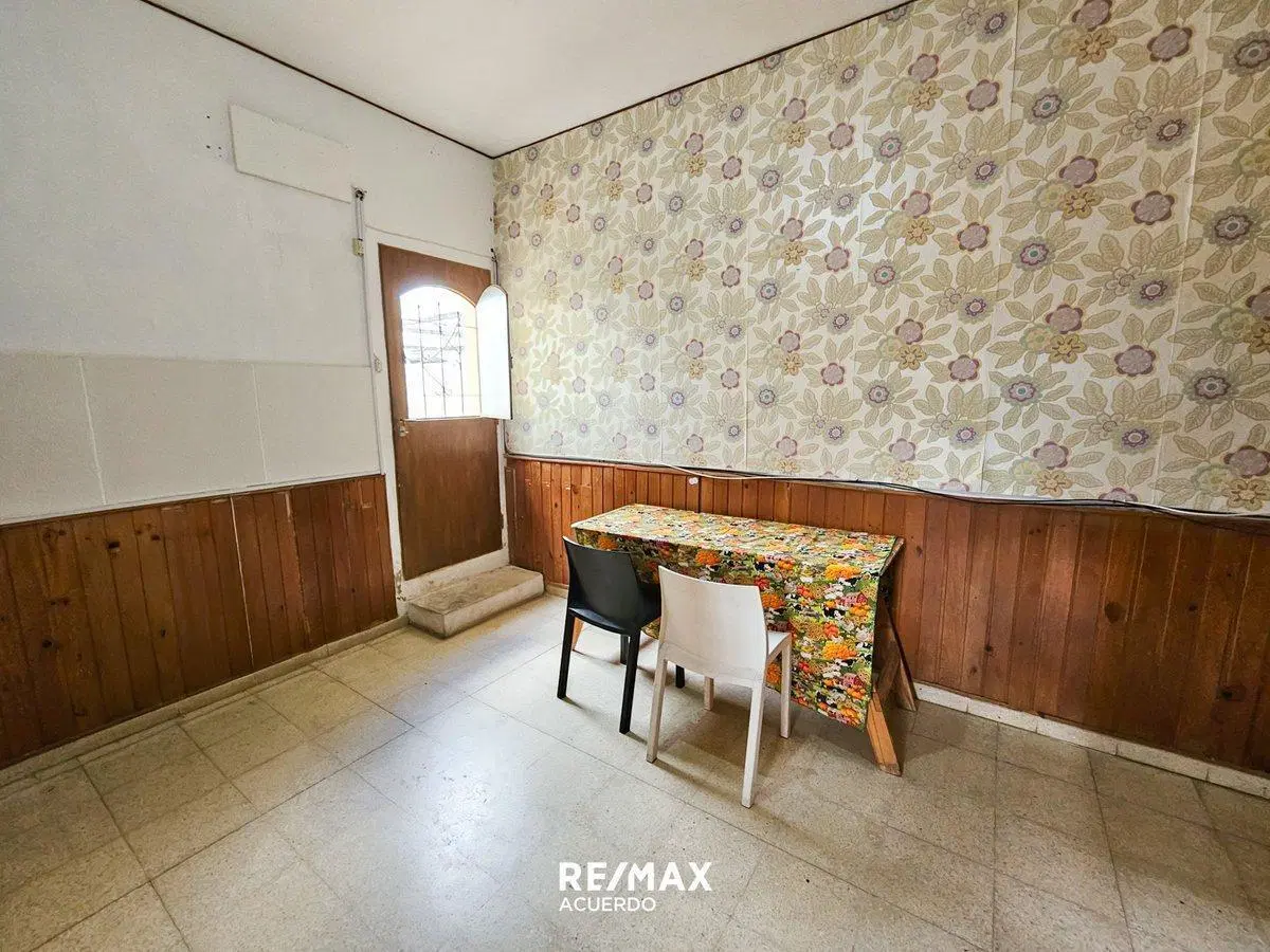 SAN NICOLAS VENTA LOTE CON DOS VIVIENDAS 2 HAB C/U 5