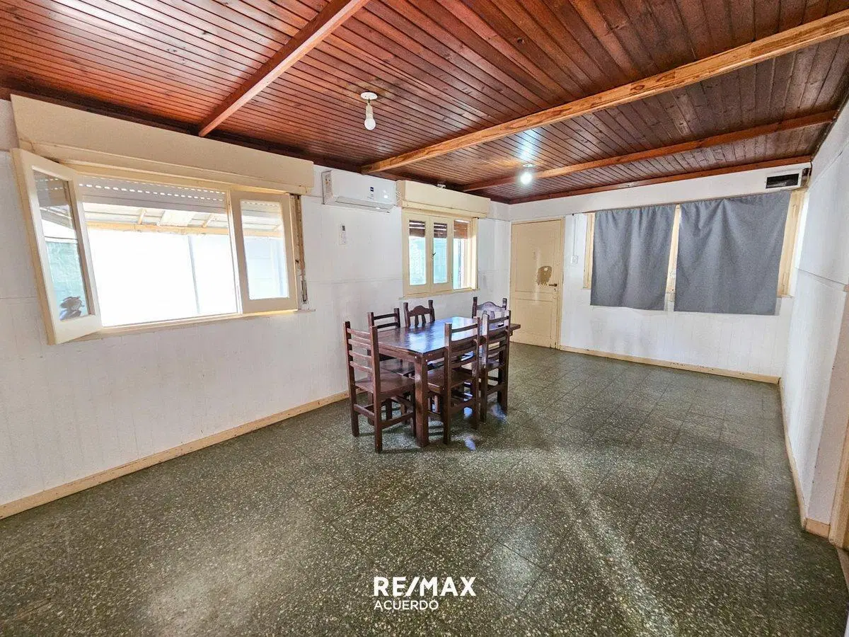 SAN NICOLAS VENTA LOTE CON DOS VIVIENDAS 2 HAB C/U 3
