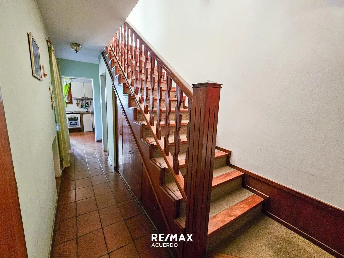Venta de Casa de 3 dormitorios en el centro de SN 5