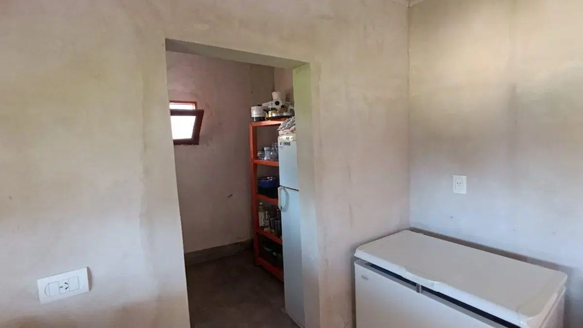 Venta de casa a estrenar con pileta Villa Ramallo 3