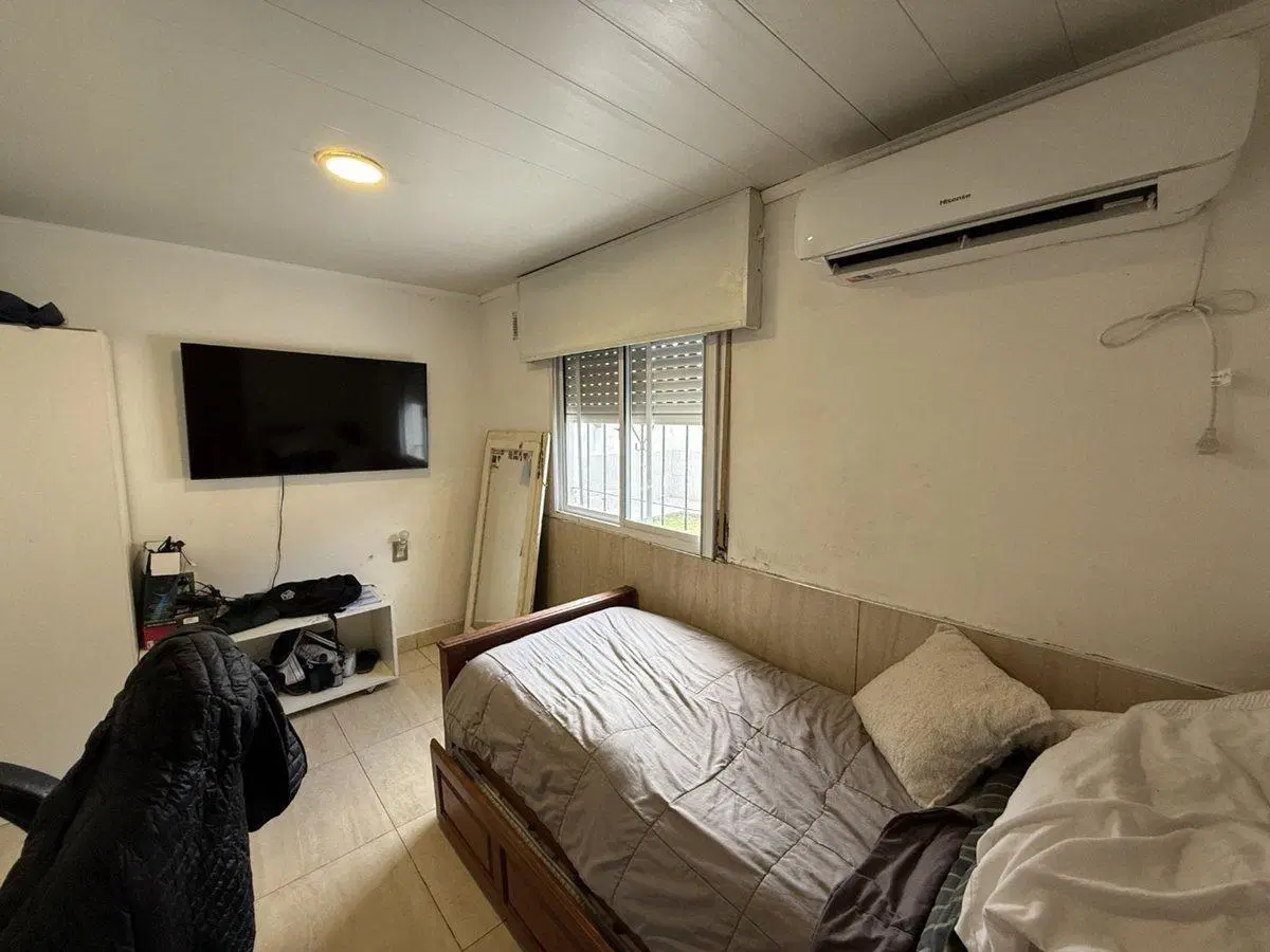 VENTA CASA 2 DORMI Y COCHERA PRADO ESPAÑOL SN 4