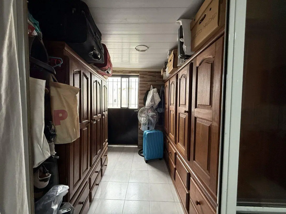 VENTA CASA 2 DORMI Y COCHERA PRADO ESPAÑOL SN 5