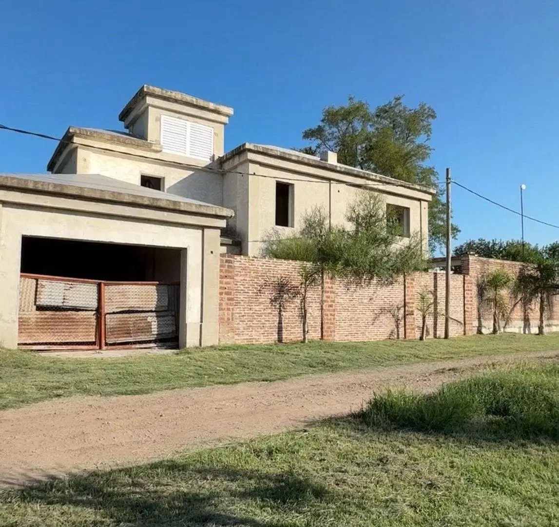 VENTA CASA QUINTA B° CHIMPAY DE 1900 M2 4