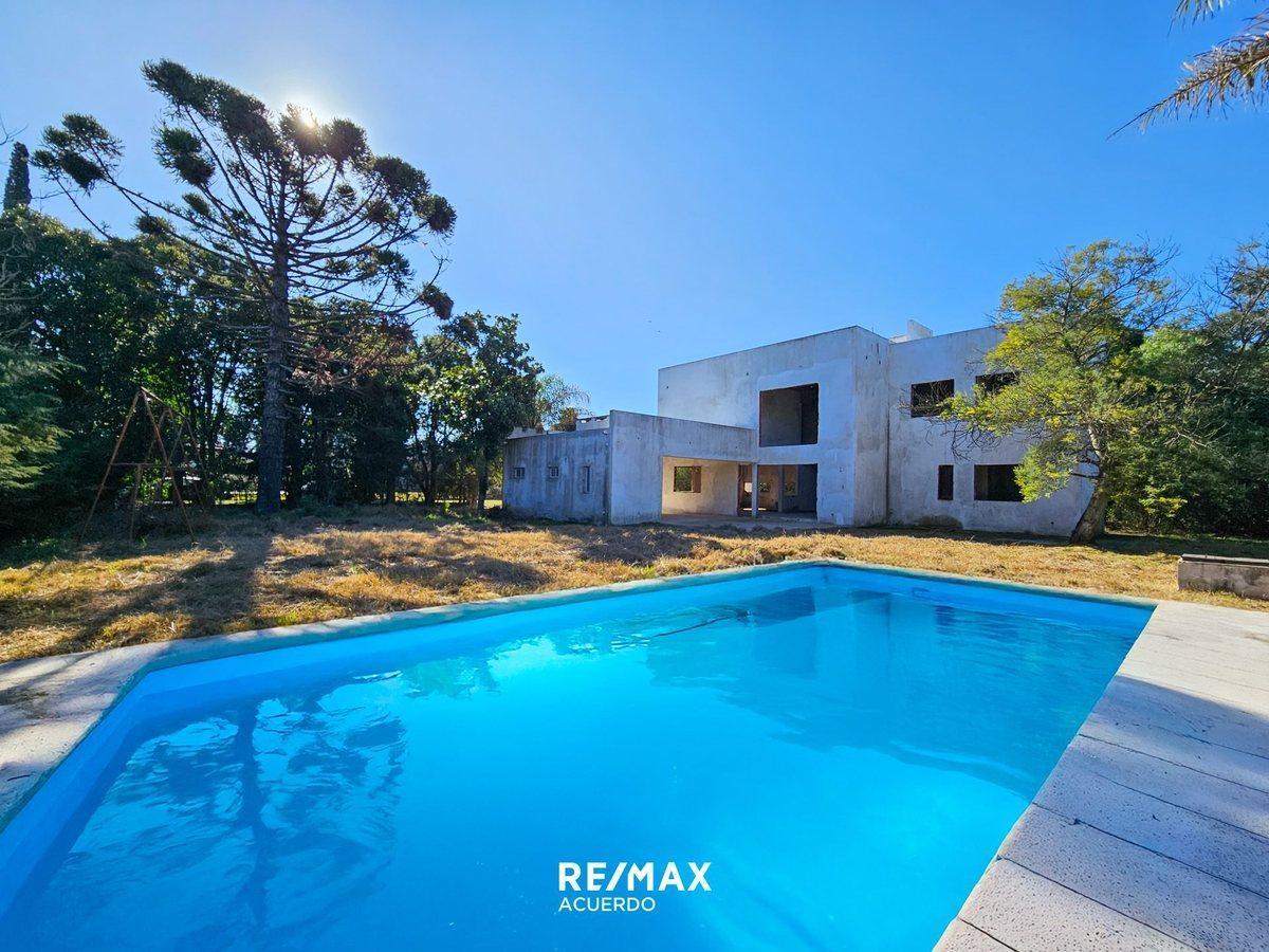 VENTA CASA QUINTA A TERMINAR CUMEHUE SAN NICOLAS