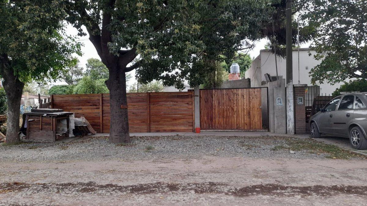 CASA EN VENTA DOS DORMITORIOS EN VILLA GRAL.SAVIO