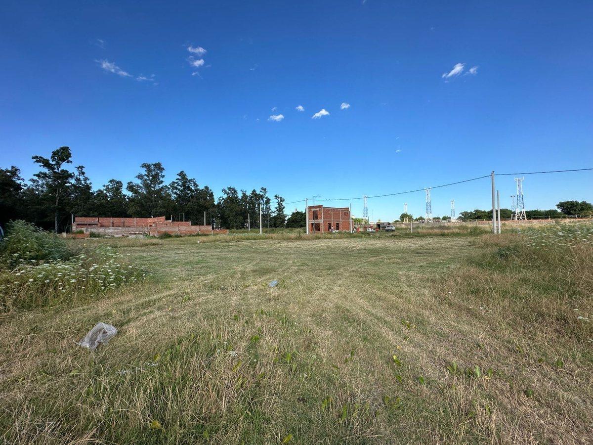 VENTA-TERRENO LA EMILIA- 12x30