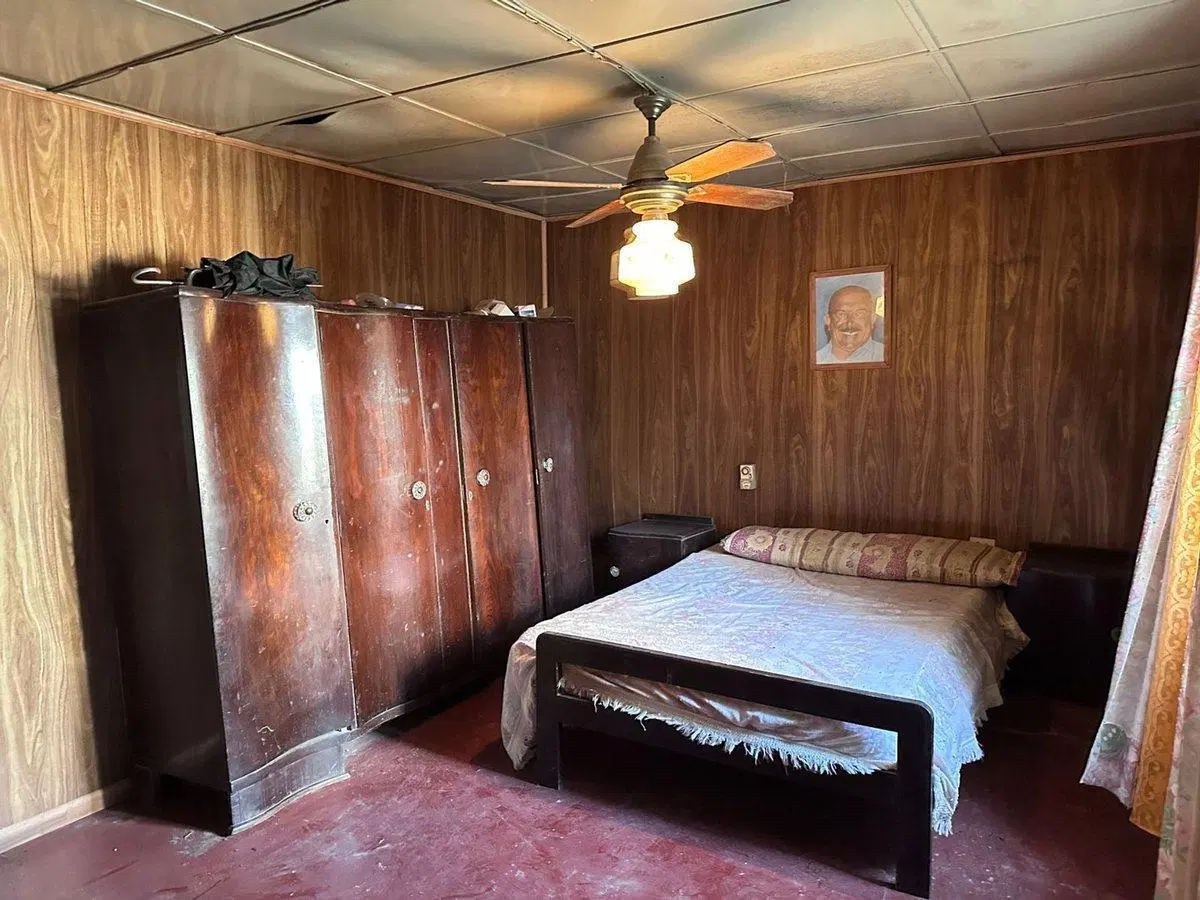 VENTA CASA GENERAL ROJO AMPLIO TERRENO 4