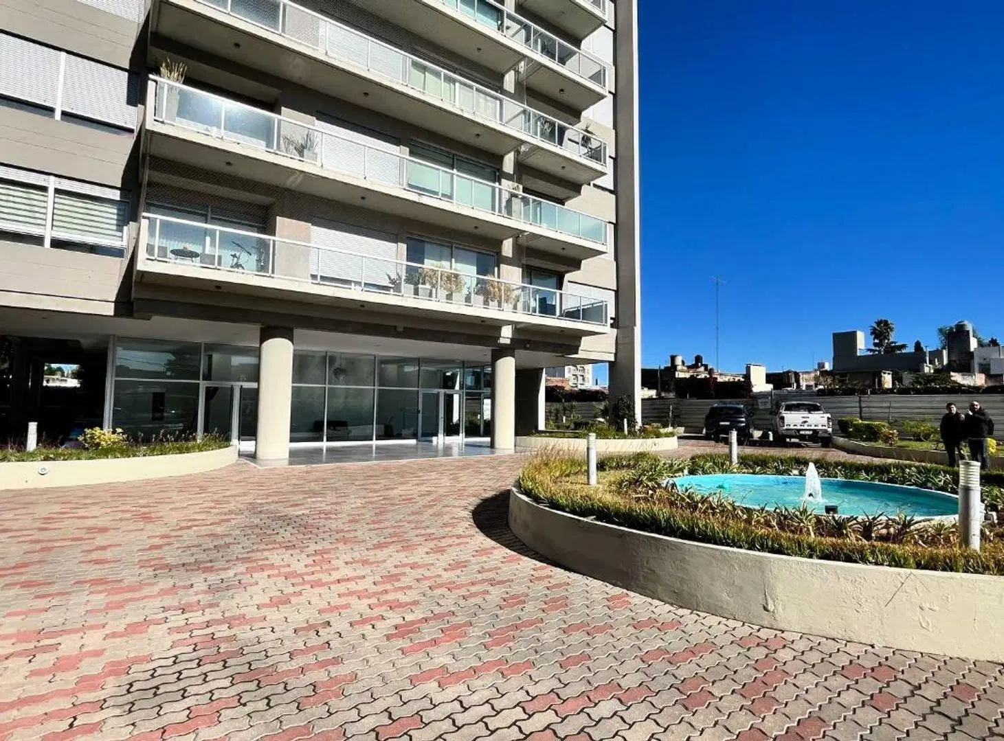 VENTA DEPTO DOS DORMITORIOS Y COCHERA SAN NICOLAS 3