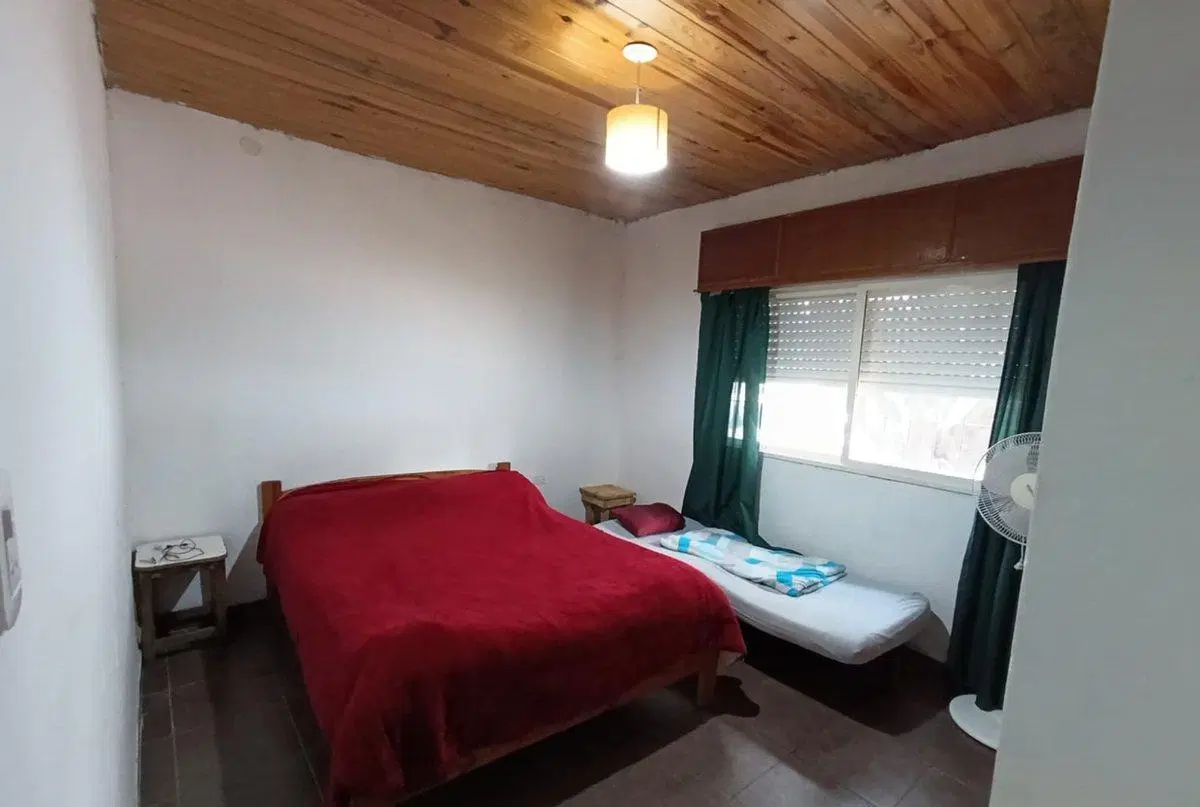 Venta Casa 200m2, 2 dormitorios. Pezzi San Nicolas 4