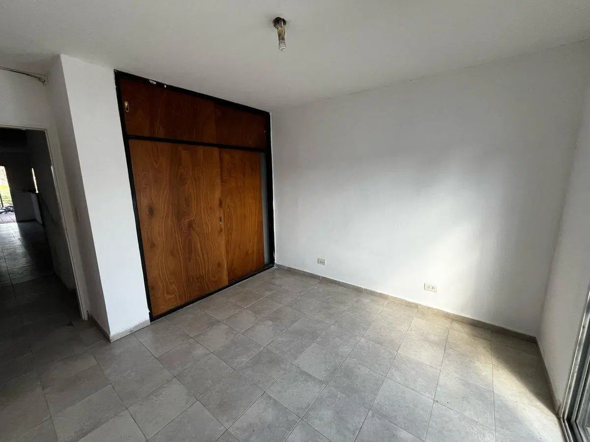 VENTA DPTO 1 DORMI CON PATIO Y COCHERA SAN NICOLAS 5