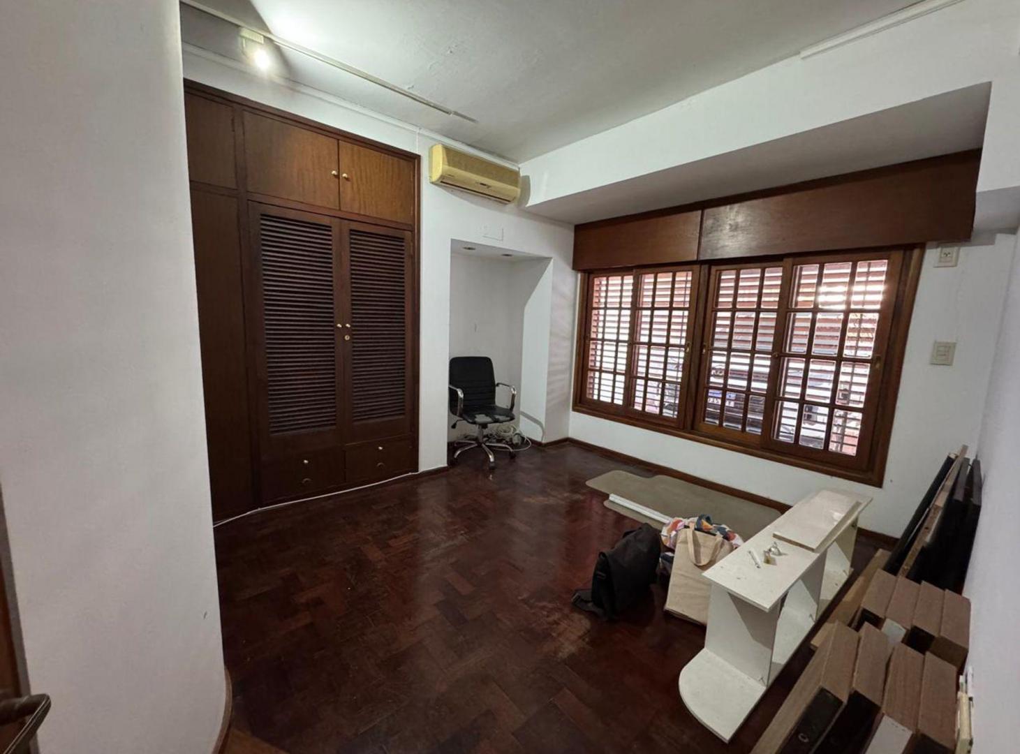 Foto de CASA DE 4 DORMITORIOS EN SAN NICOLAS, imagen 4