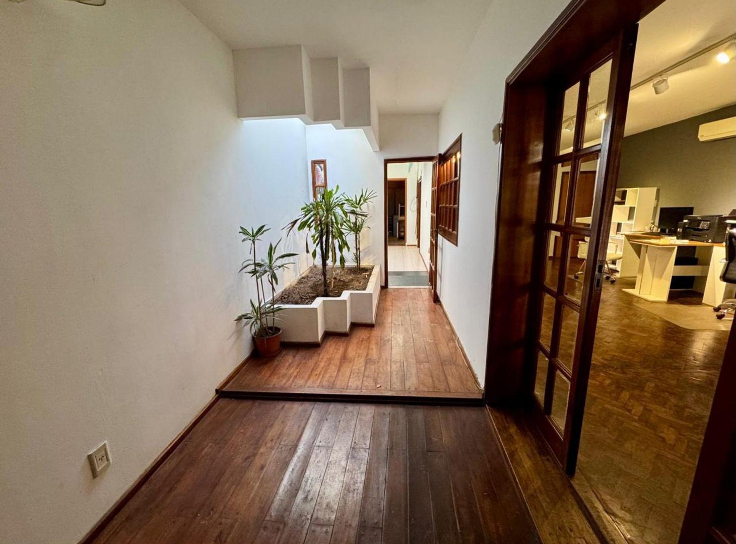 Foto de CASA DE 4 DORMITORIOS EN SAN NICOLAS, imagen 3