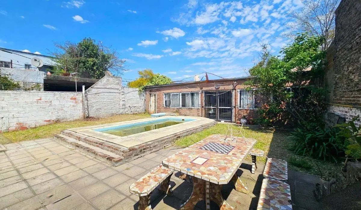 VENTA CASA 2 DORMITORIOS  CON PISCINA APTO CREDITO 1