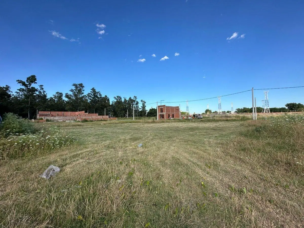 VENTA-TERRENO LA EMILIA- 12x30 4