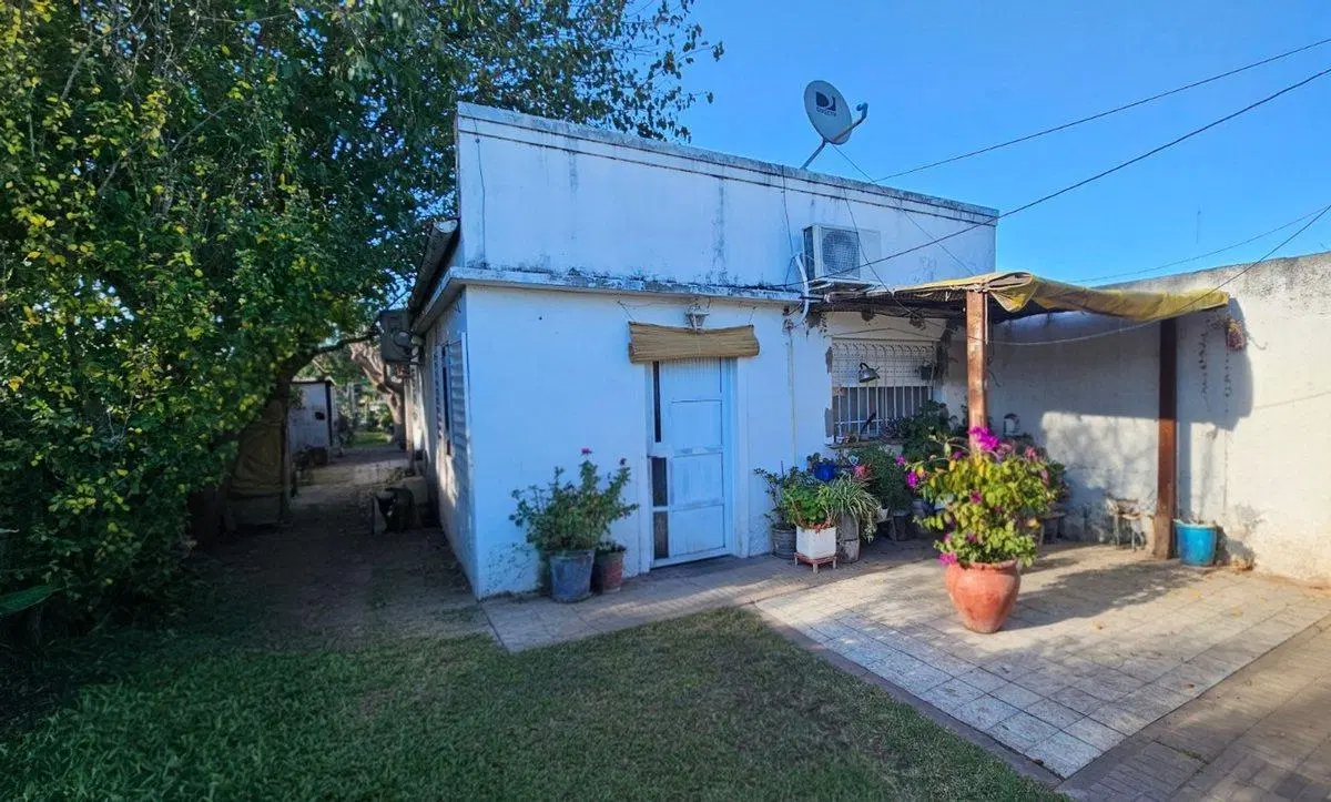 VENTA CASA 2 DORMITORIOS Y LOCAL RAMALLO PUEBLO 2