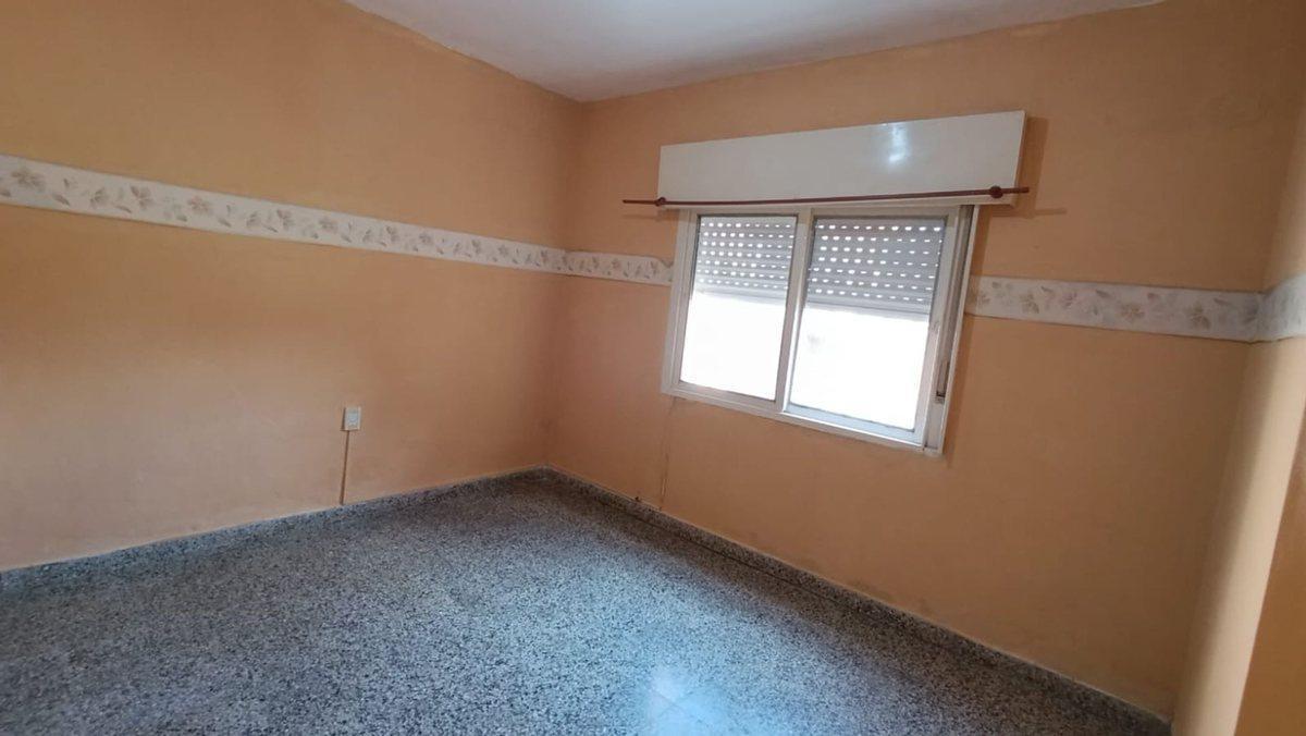 Foto de Venta casa 2 habitaciones con quincho y jardín, imagen 4