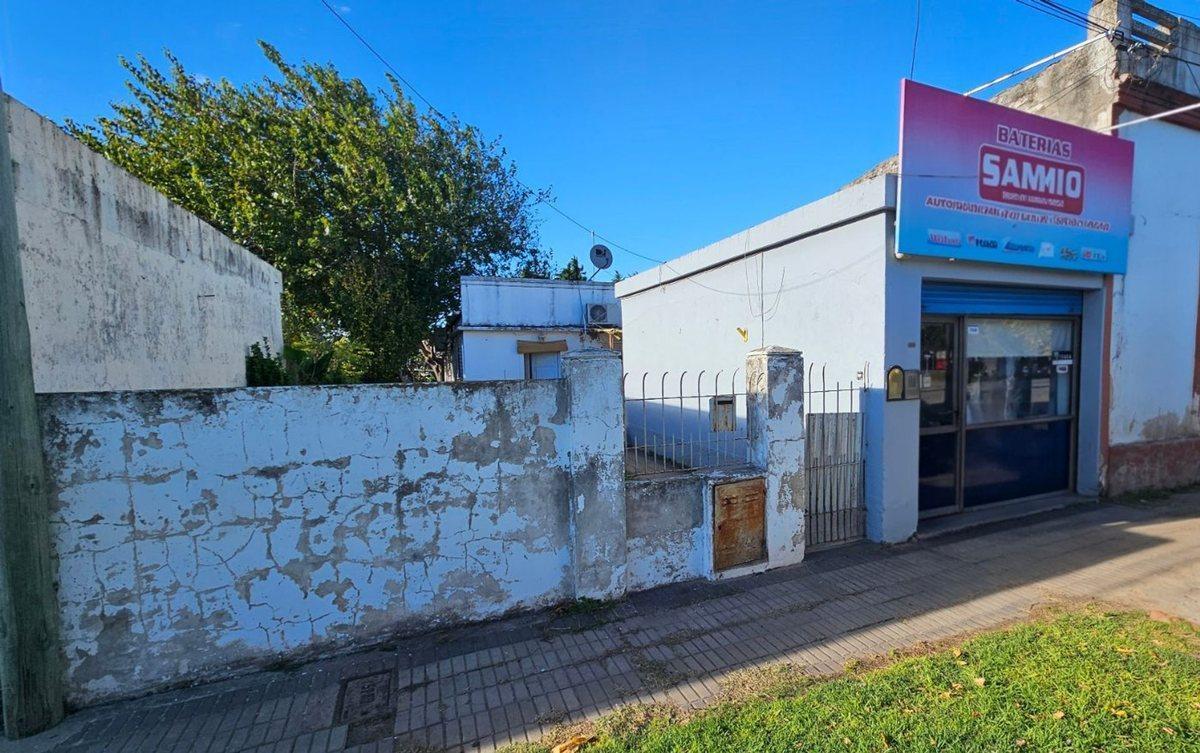 Foto de VENTA CASA 2 DORMITORIOS Y LOCAL RAMALLO PUEBLO, imagen 4