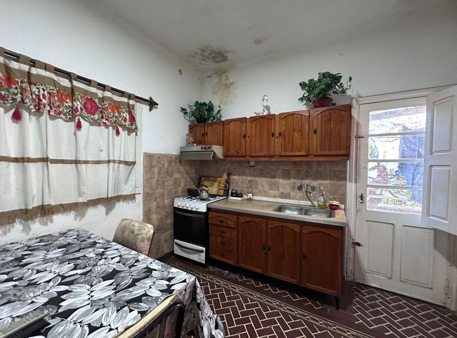 Foto de VENTA CASA LA EMILIA 2 HAB COCHERA SAN NICOLAS, imagen 2