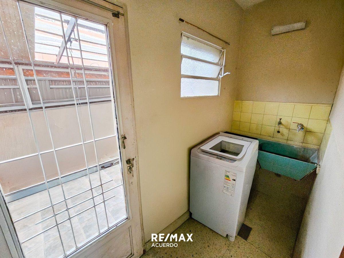 Foto de VENTA PH CASA MACROCENTRO 2 DORM Y PATIO CERRAD0, imagen 5