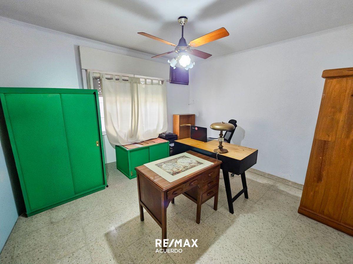 Foto de VENTA PH CASA MACROCENTRO 2 DORM Y PATIO CERRAD0, imagen 4