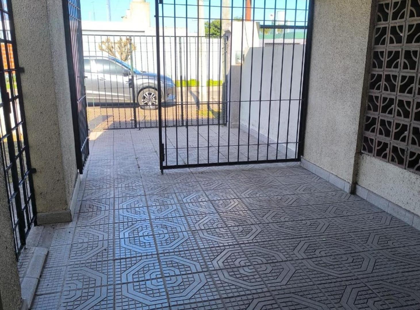 Foto de VENTA CASA SAN NICOLAS 3 DORM PATIO VERDE APT CRED, imagen 2