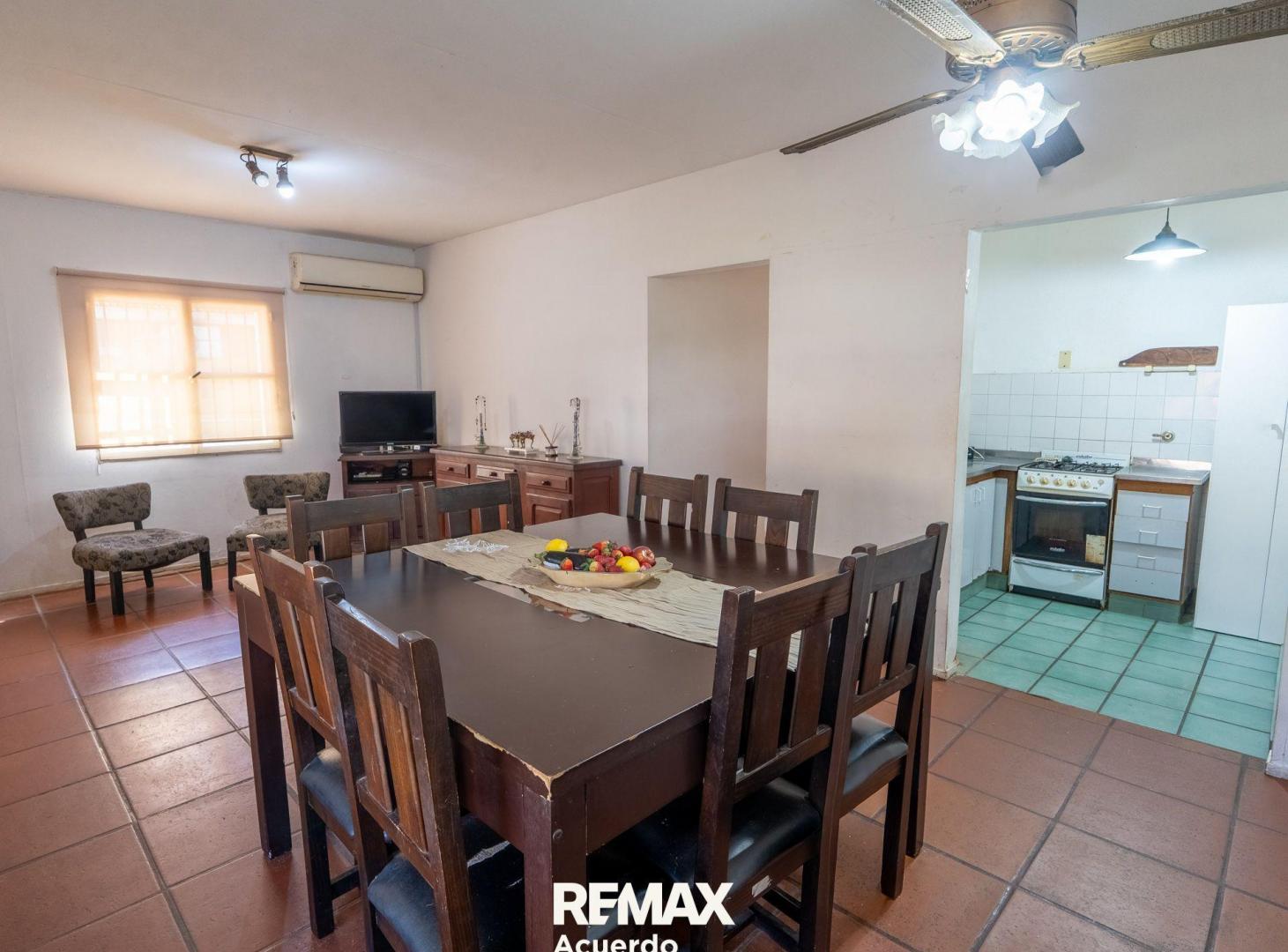 Foto de VENTA CASA 3DORMI PILETA BARRIO SOMISA SAN NICOLAS, imagen 2