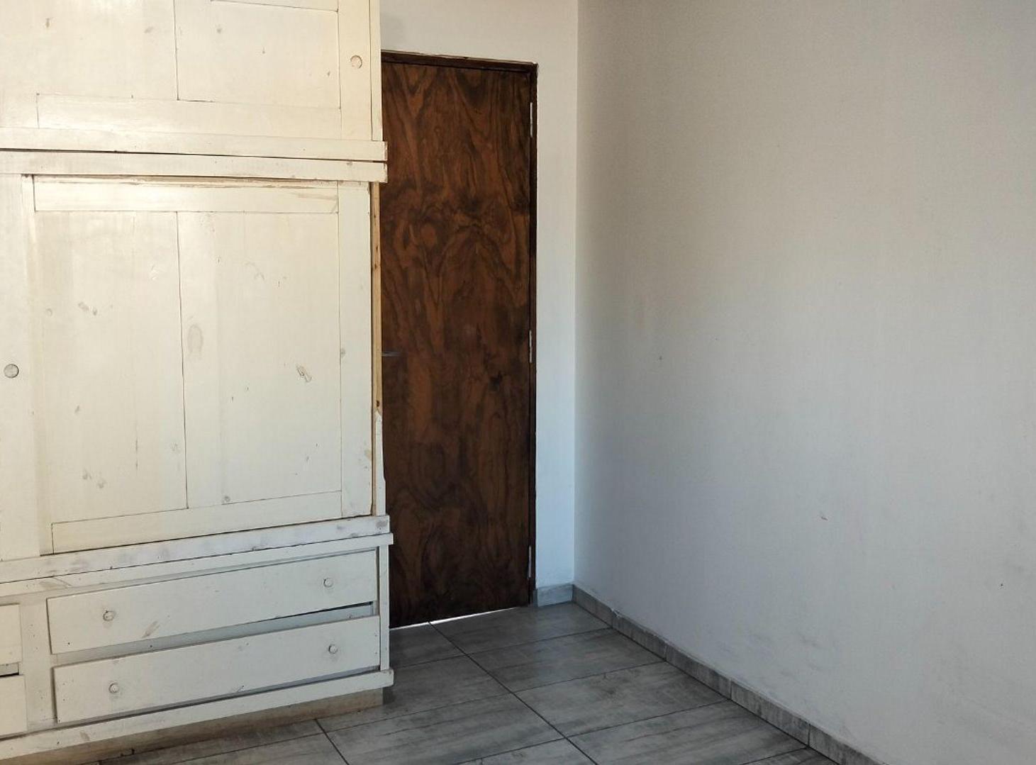 Foto de VENTA CASA DOS DORMI SAN NICOLAS/COLOMBINI, imagen 2