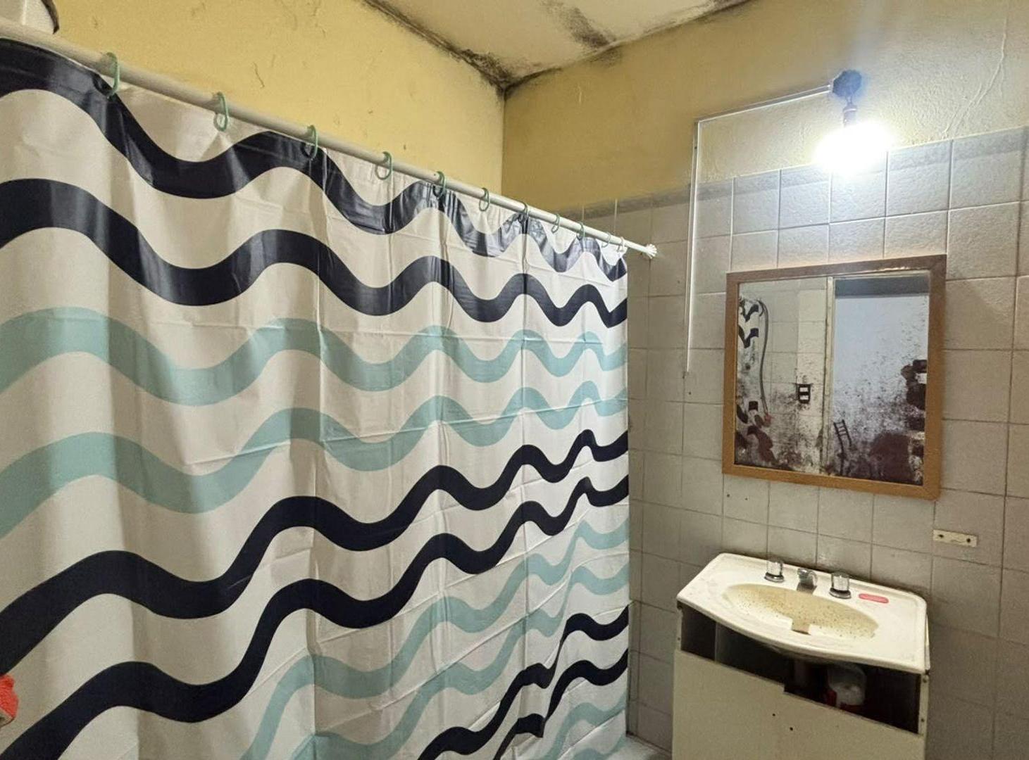 Foto de VENTA CASA 2 DORMIS,BARRIO GOLF, SAN NICOLAS, imagen 3