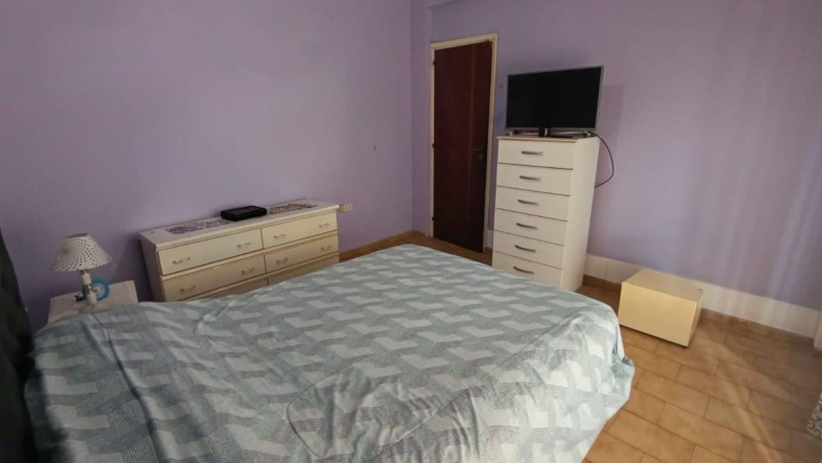 Foto de Venta Casa de 3 habitaciones + dpto. independiente, imagen 5