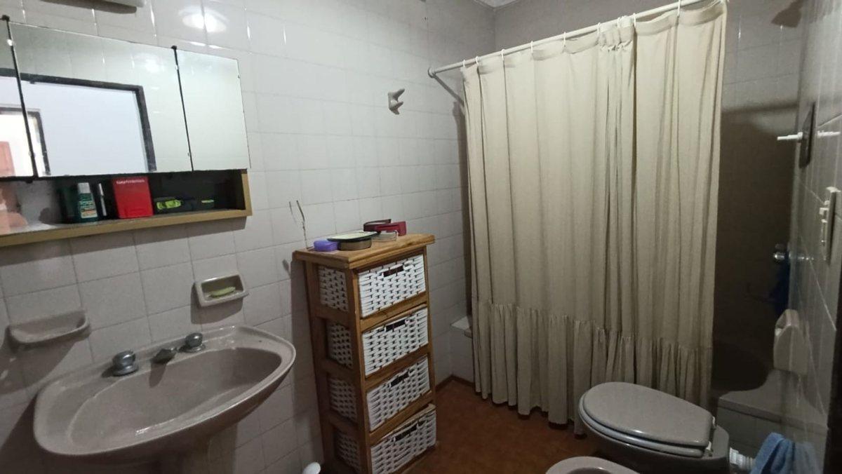 Foto de Venta Casa 3 habitaciones 25 de Mayo y Necochea, imagen 4