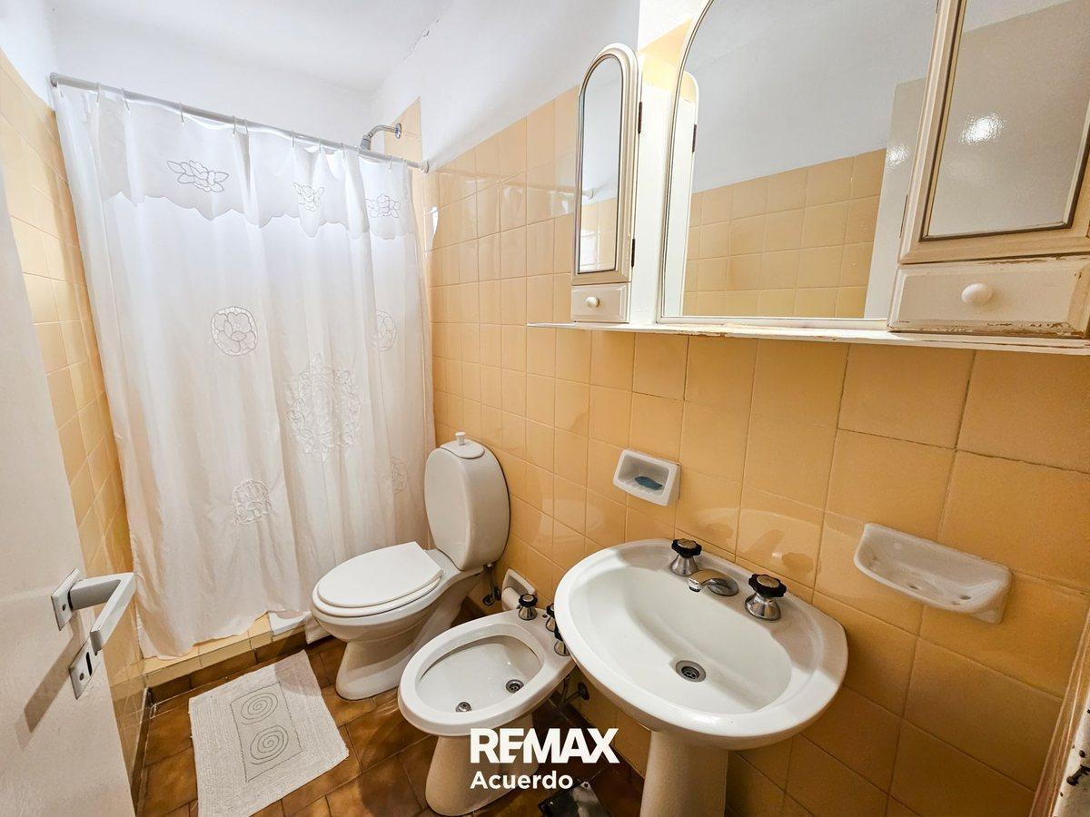 Foto de VENTA CASA DUPLEX 3 DORM.C/COCHERA EN SAN NICOLAS, imagen 5