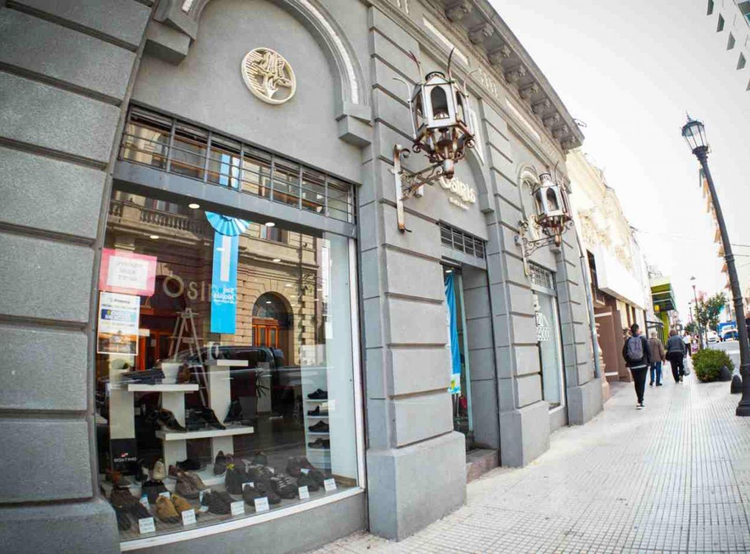 Alquiler de importante LOCAL en Nacion 343