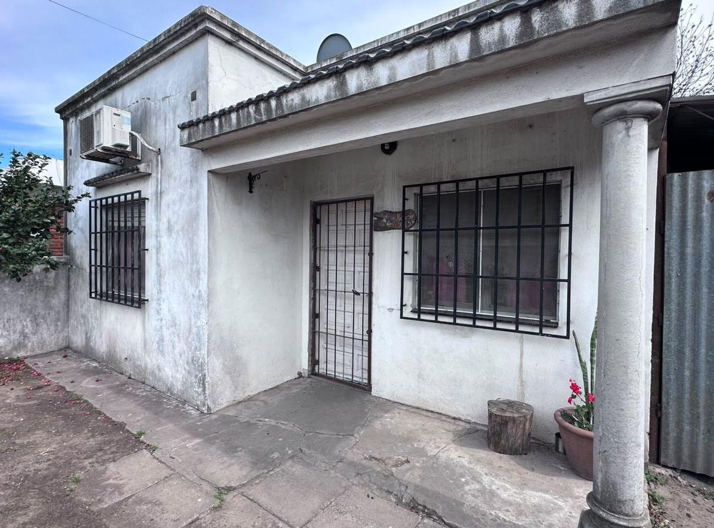 Foto de VENTA CASA 2 HAB COCHERA AMPLIO TERRENO, imagen 1