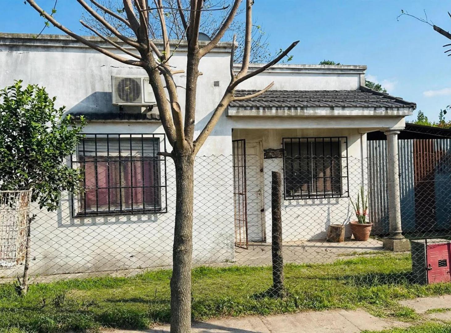 Foto de VENTA CASA 2 HAB COCHERA AMPLIO TERRENO, imagen 2