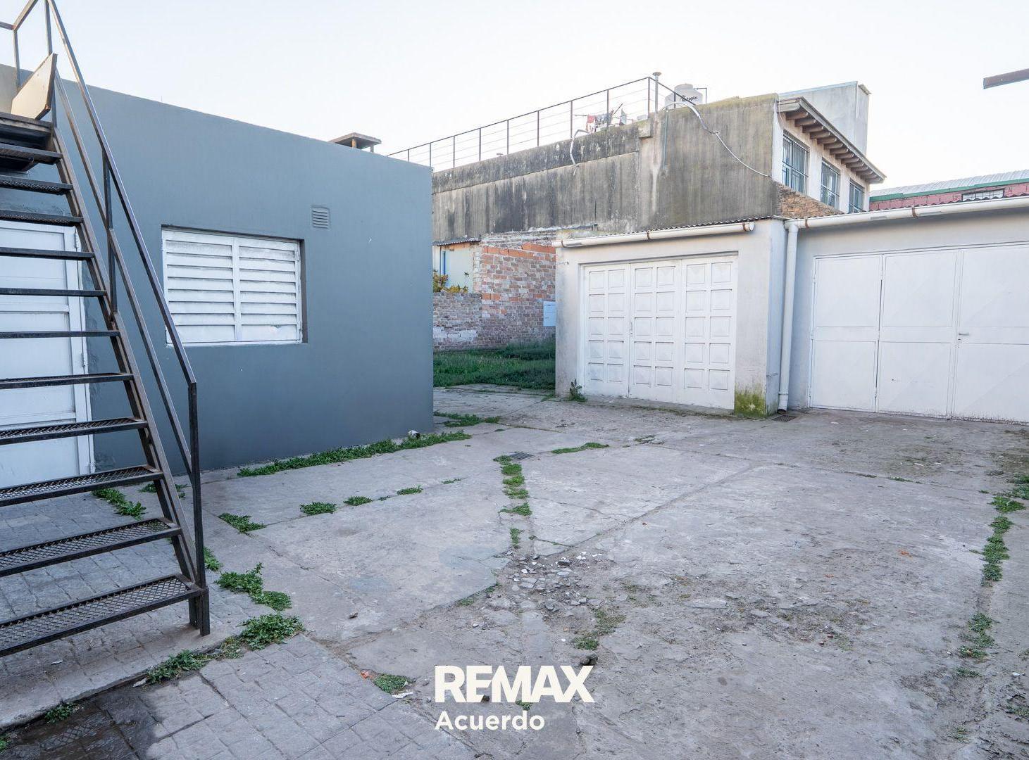 Foto de VENTA - 2 LOCALES, CASA Y 2 COCHERAS - SAN NICOLAS, imagen 1
