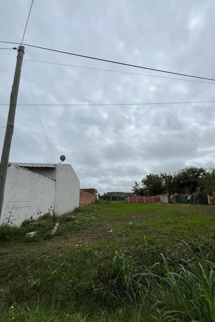 Foto de VENTA TERRENO 400 M2 A METROS DE AUTOPISTA ROS-BA, imagen 1