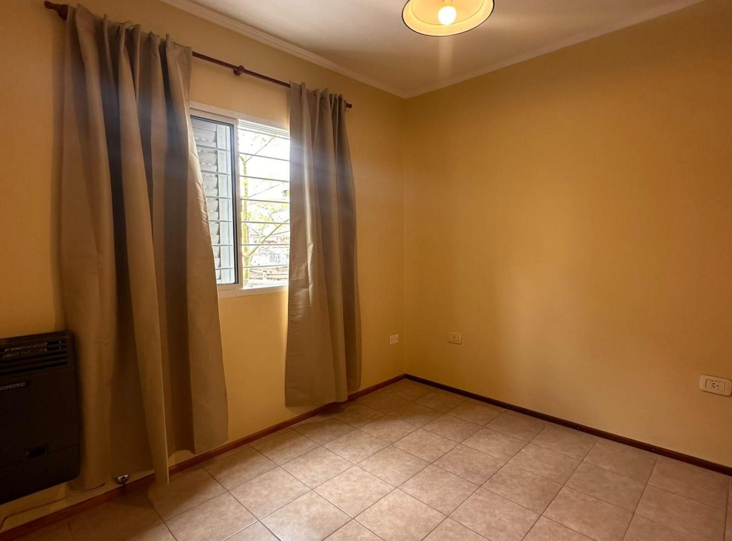 Foto de VENTA DEPARTAMENTO EN MITRE 1 DORMI COCHERA, imagen 3