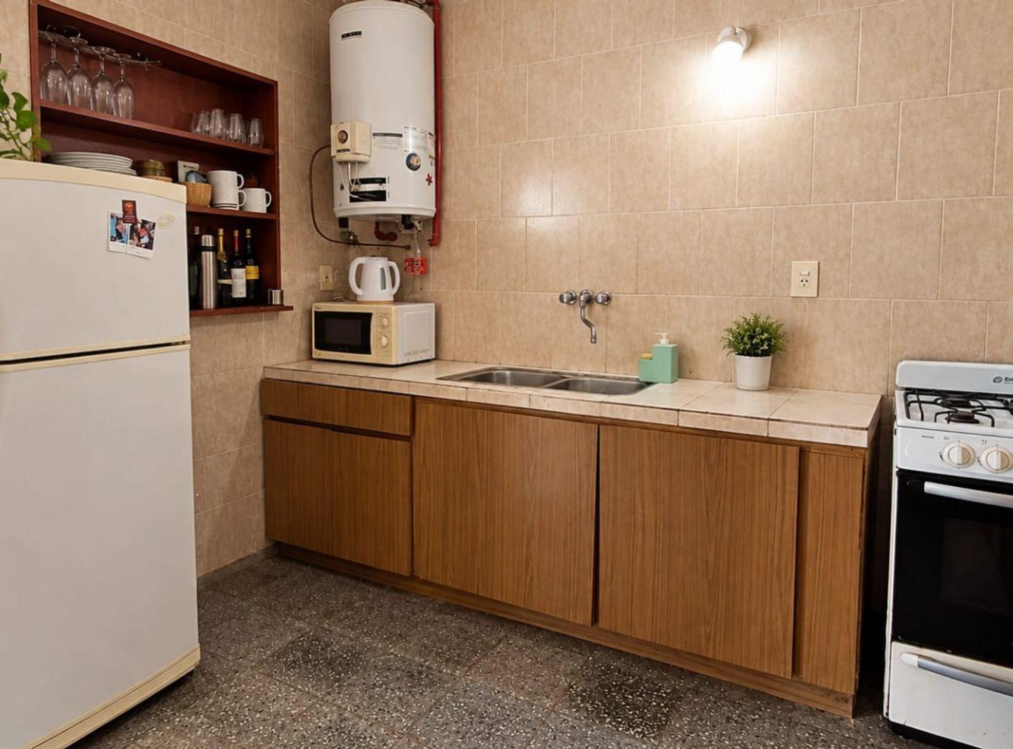 Foto de Venta casa 3 dormitorios - cochera. San Nicolas, imagen 2