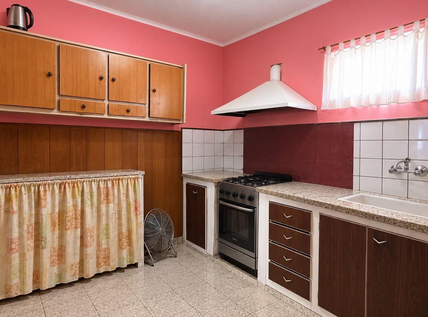 Foto de VENTA CASA 2 HAB- LA EMILIA-APTA A CREDITO, imagen 2