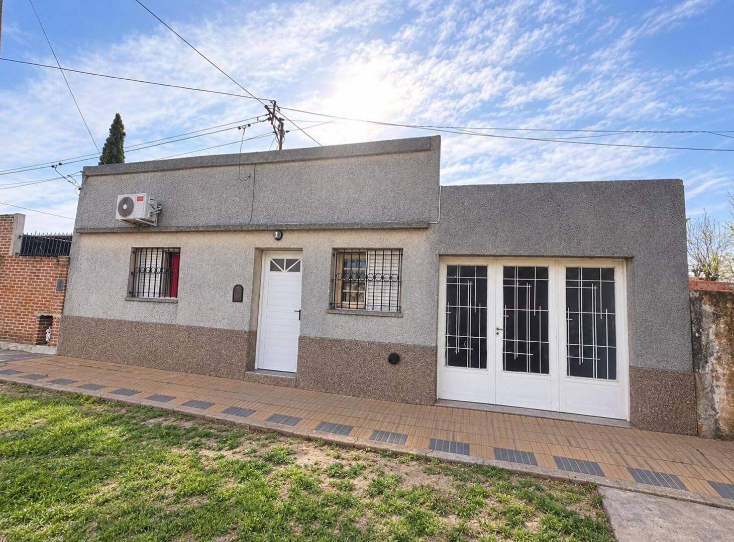 Foto de VENTA CASA 2 HAB- LA EMILIA-APTA A CREDITO, imagen 3