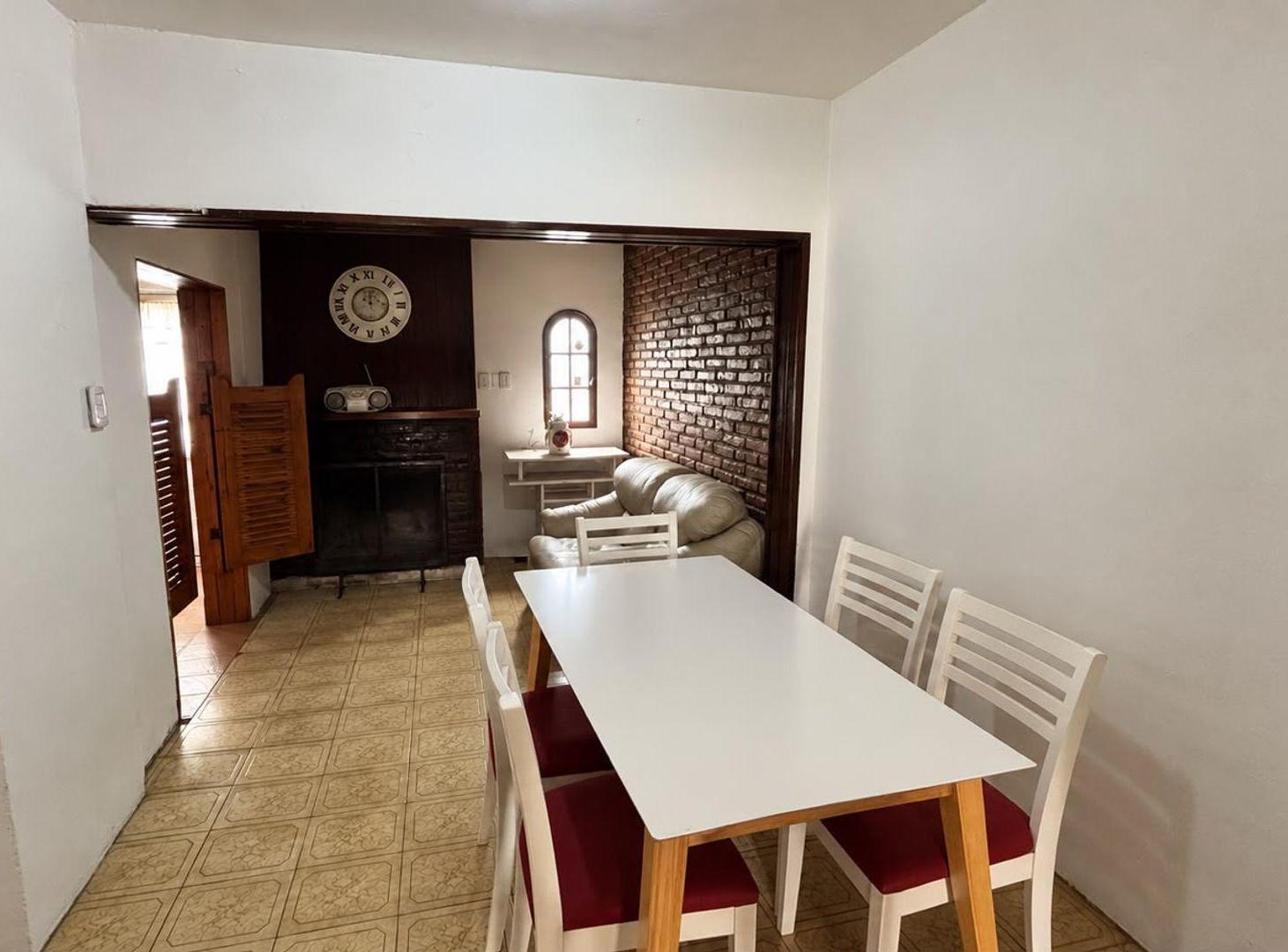 Foto de VENTA CASA 2 DORMIS-RAMALLO PUEBLO-APTA CREDITO, imagen 3