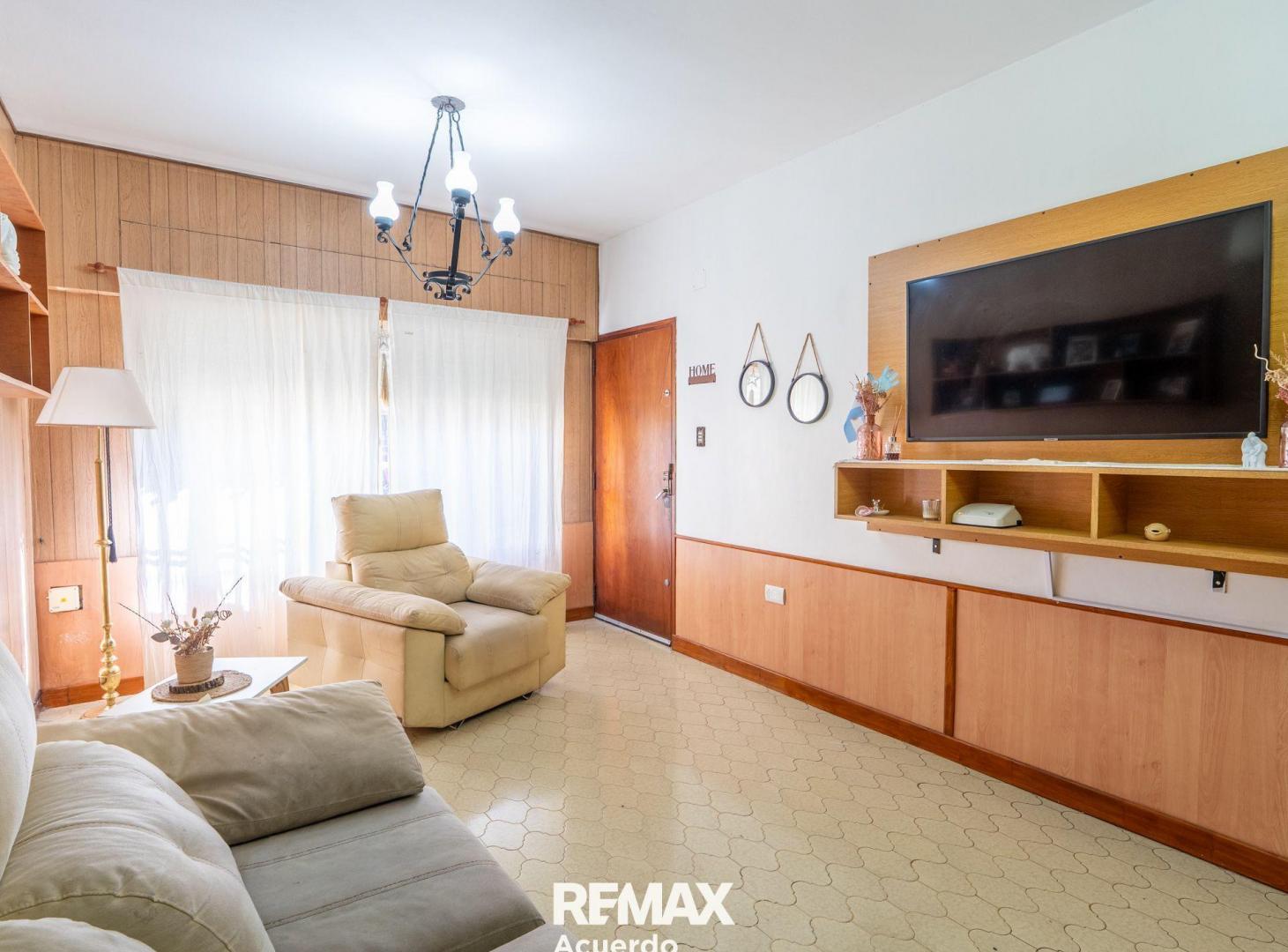 Foto de VENTA CASA 2 DORM PATIO PILE SAN NICOLAS APTA CRED, imagen 4