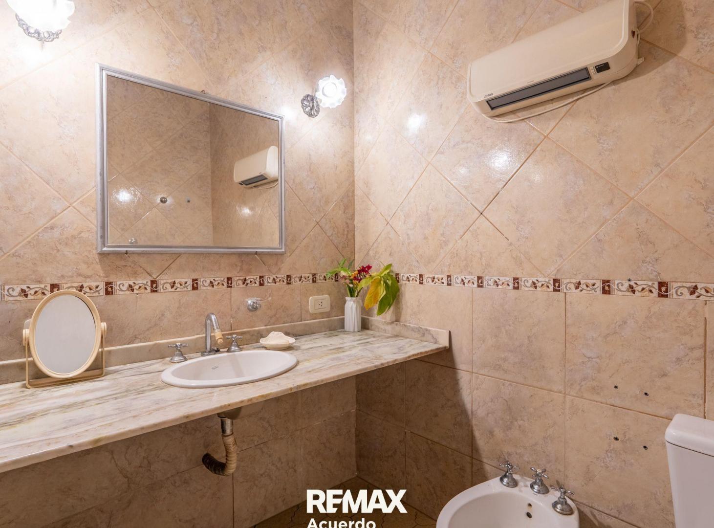 Foto de VENTA CASA 2 DORM PATIO PILE SAN NICOLAS APTA CRED, imagen 5