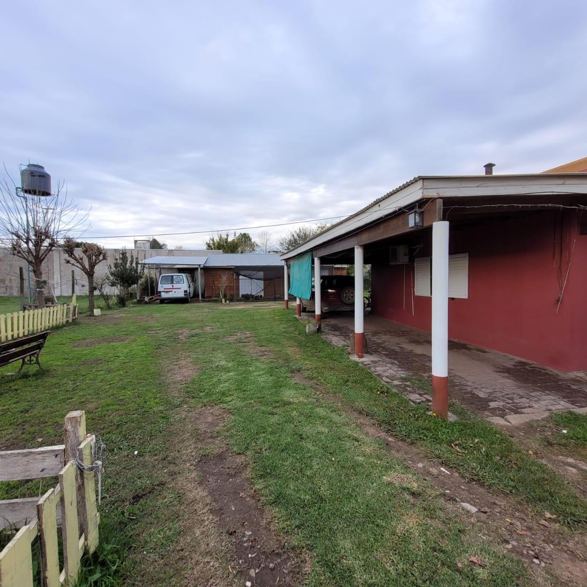 CASA - "RETASADA" - CON PISCINA MAS DEPARTAMENTO - OPORTUNIDAD DE COMPRA
