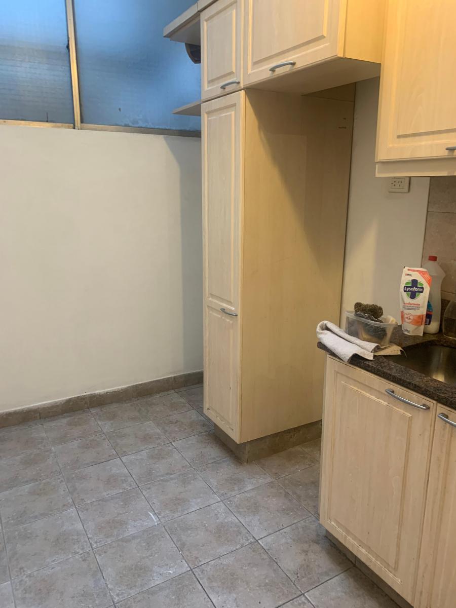 Departamento de 3 ambientes al frente con Balcon