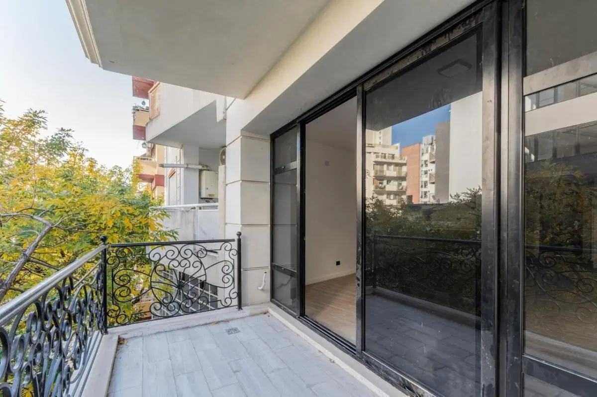 Venta Amplio Monoambiente con Balcón a Estrenar 5