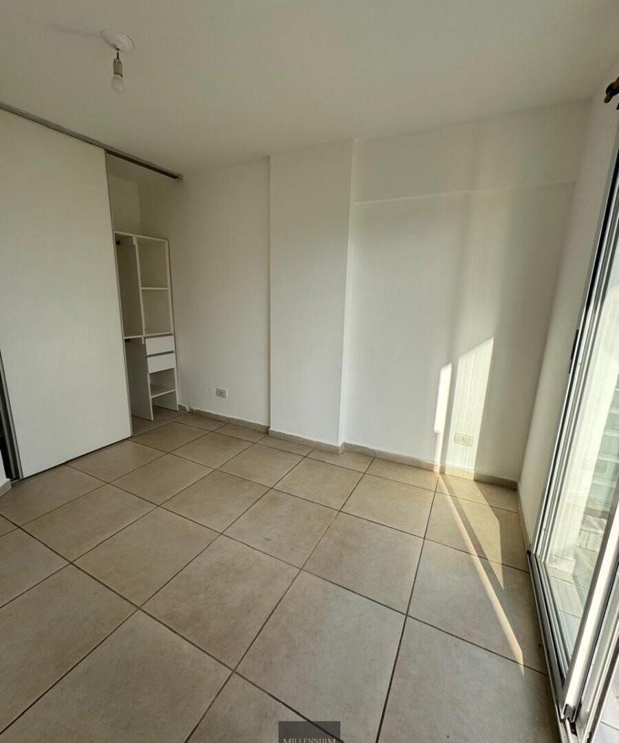 Foto de Departemento 1 dormitorio con balcon externo Alto Alberdi, imagen 3